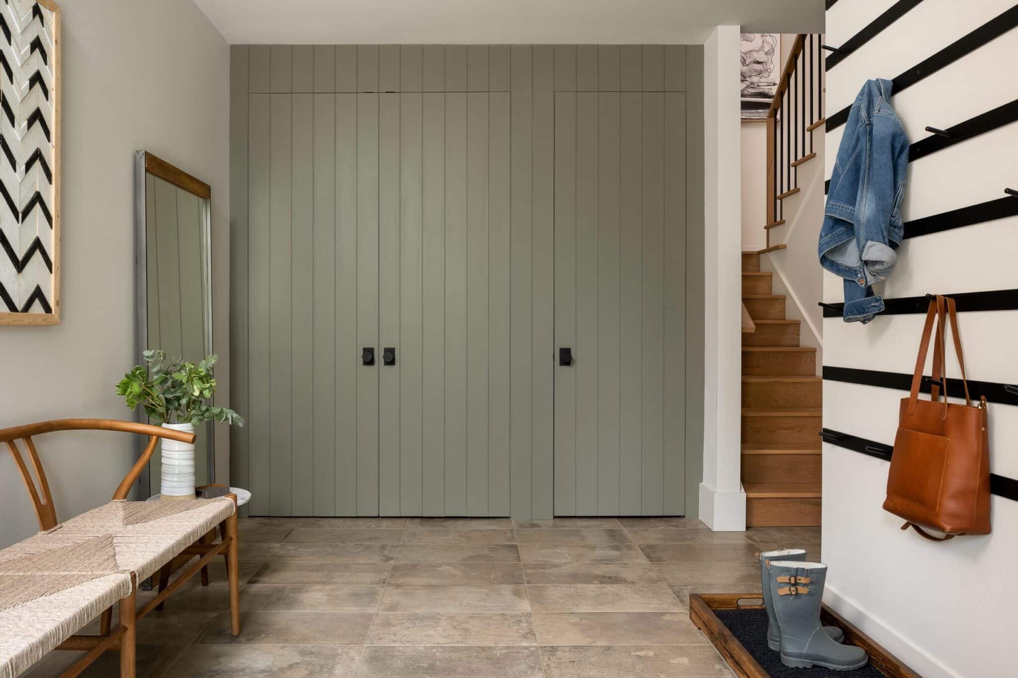 JoanHeatonArchitects_Shelburne-Pond-Home_Mudroom