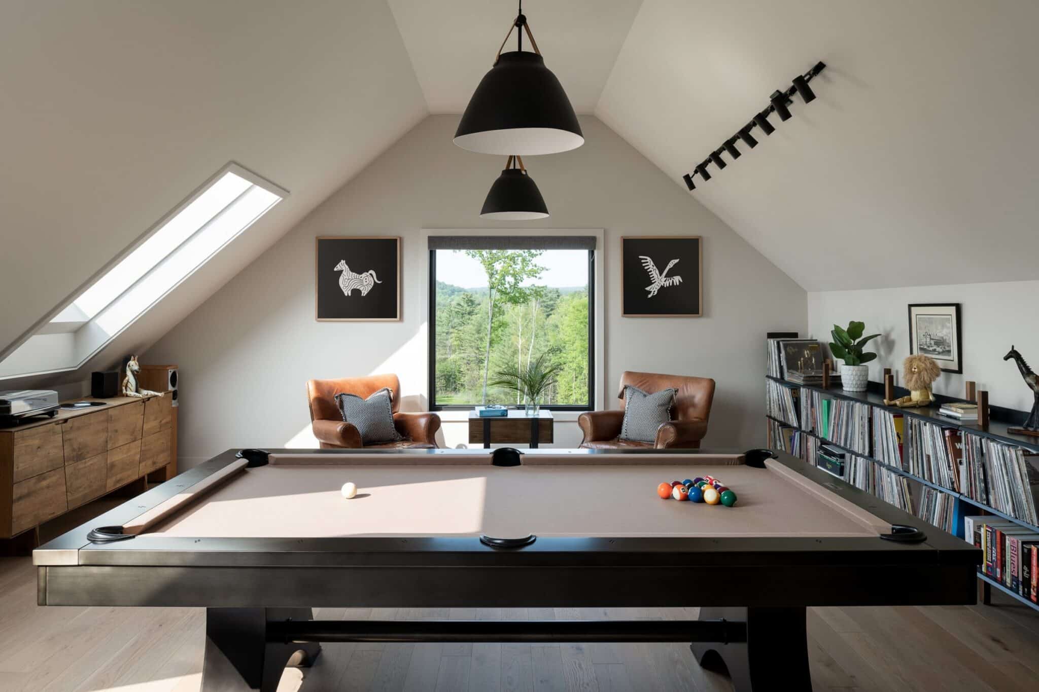 JoanHeatonArchitects_Shelburne-Pond-Home_Loft-Office