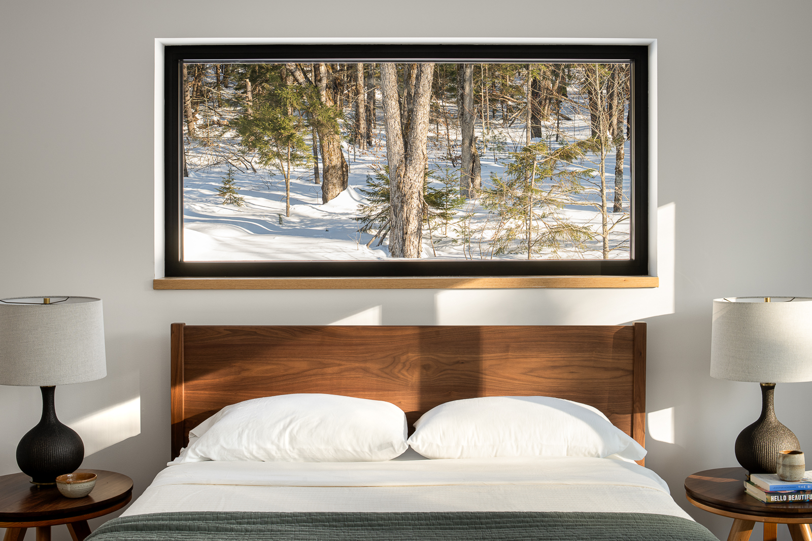 JoanHeatonArchitects_Hillside-Home_Bedroom_Picture-View