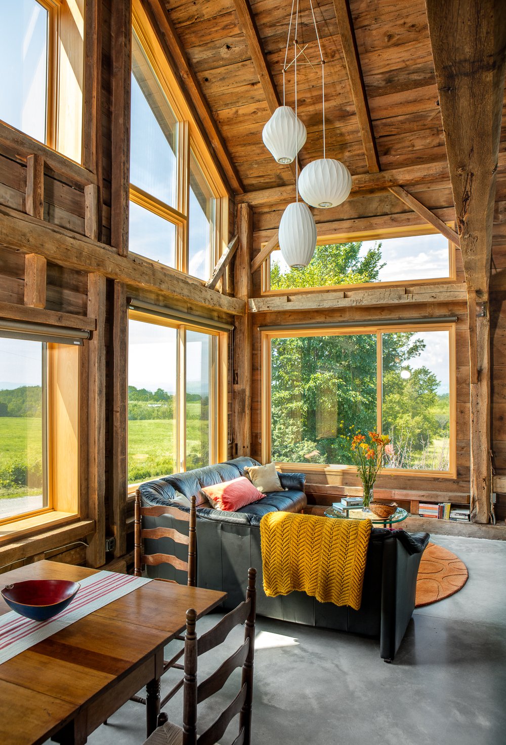 JoanHeatonArchitects_AddisonCarriageBarn_LivingRoom