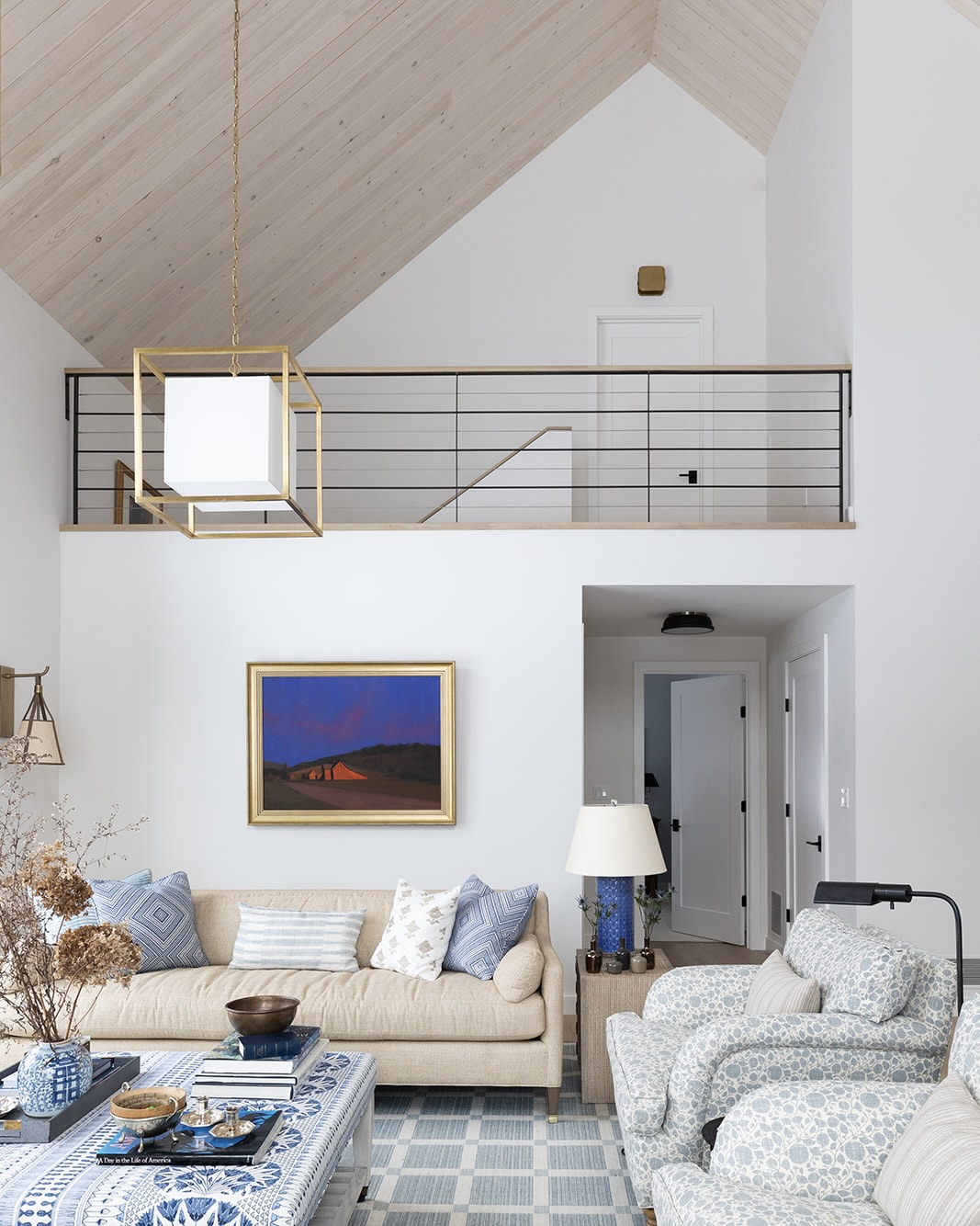 Joan Heaton Architects / Cornwall Barn Addition / Living Room with Loft