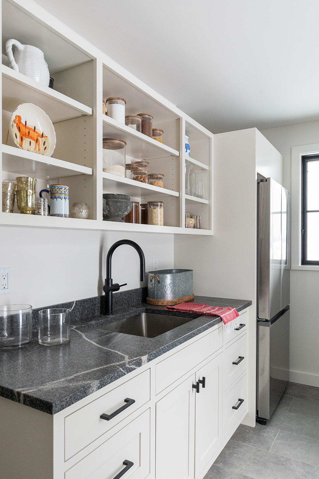 Joan Heaton Architects / Cornwall Barn Addition / Pantry